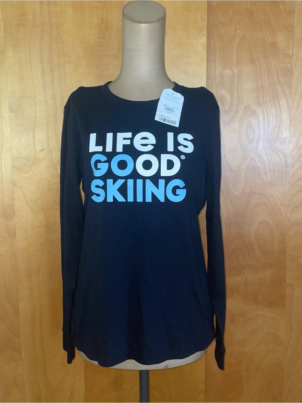 Life is Good Women’s 'Life Is Good Skiing' Long Sleeve Tee - Black/Blue